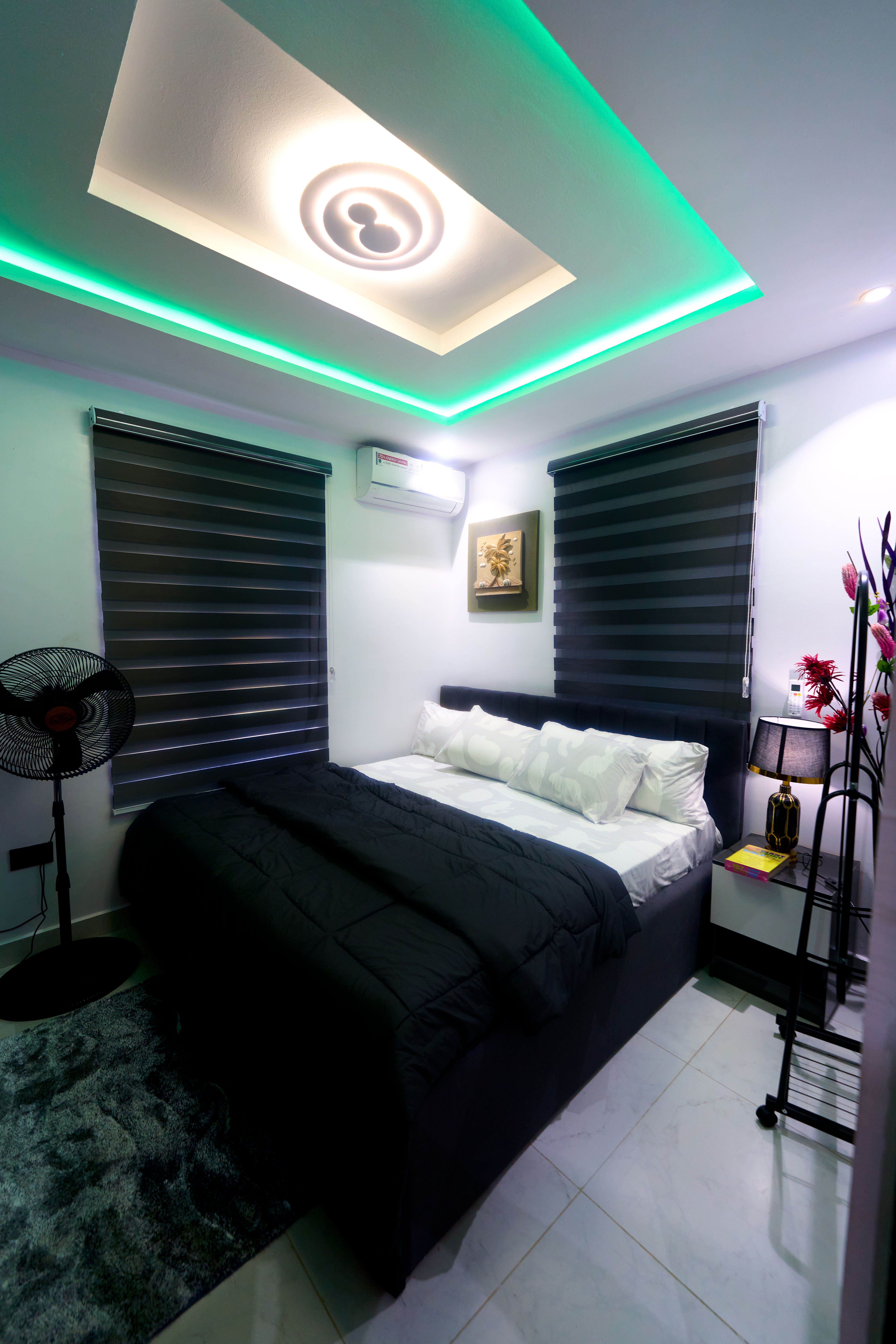 One Bedroom photo 9