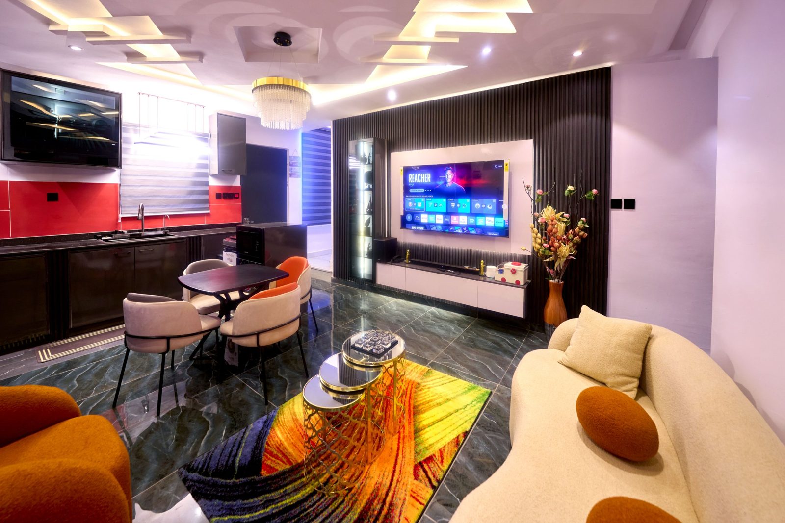 Nesta apartment living area